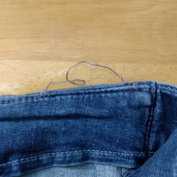 GUC FREE PEOPLE FEEL ALRIGHT SKINNY JEANS IN SIZE 28 INDIGO BLUE - Picture 3 of 8